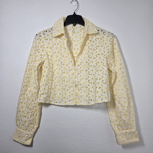 Free People Dream A Little Dream Yellow Eyelet Top Small NWOT - Picture 2 of 10